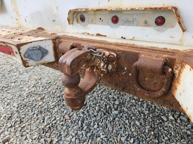 2002-ford-f550-image-37