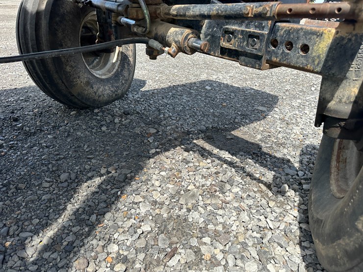 #32184-•-inop-case-international-7140-tractor-image-16