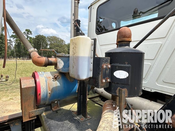 (x)-(1-20)-2010-mack-pinnacle-80-bbl-3-axle-vacuum...-image-5