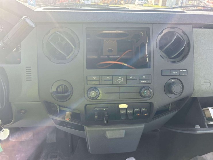 2014-ford-f350-image-12