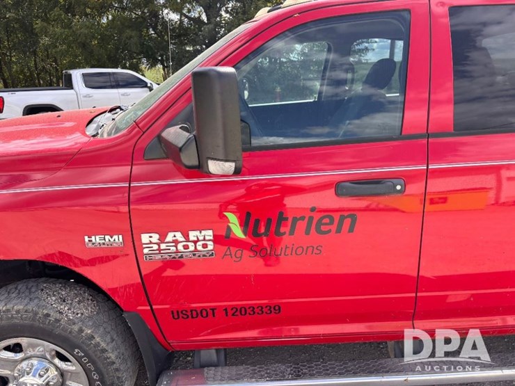 2014-dodge-ram-2500-image-24