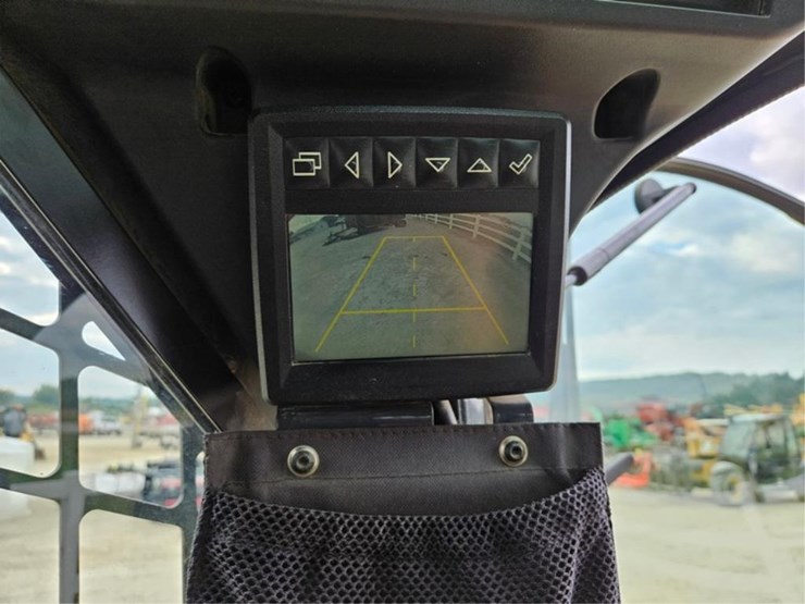 deere-331g-image-30