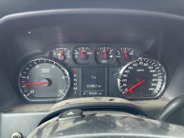 2016-chevrolet-2500hd-image-55