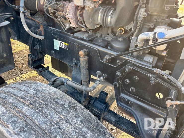 2019-peterbilt-567-image-74