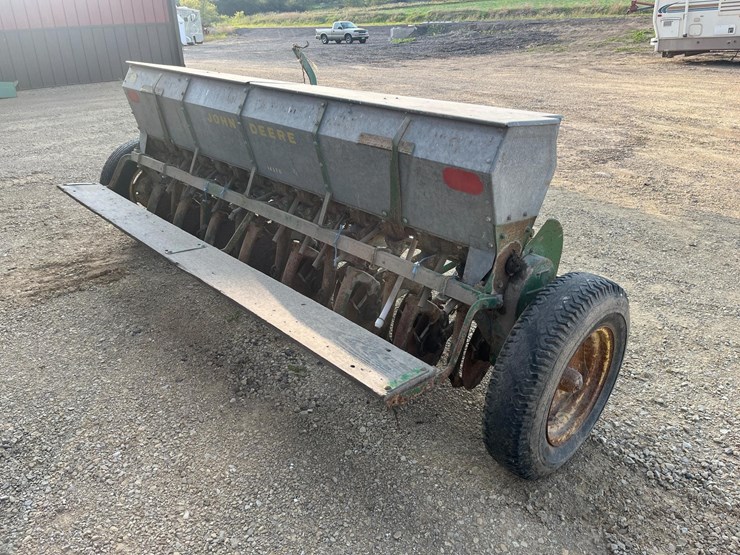 john-deere-8-image-4