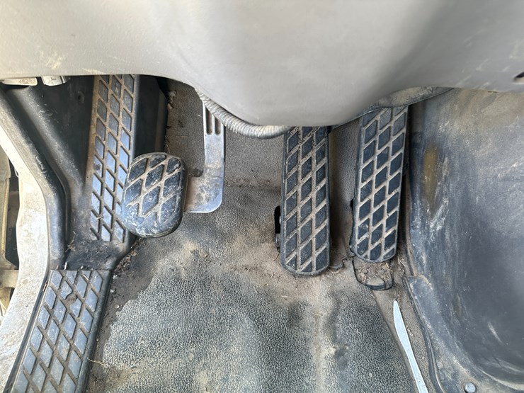 1998-ford-at9513-image-62
