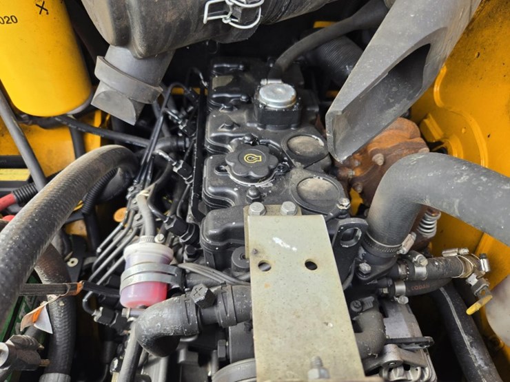 2010-jcb-180-image-31