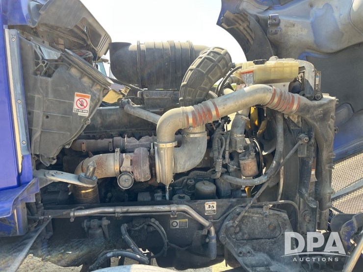 2013-kenworth-t660-image-89