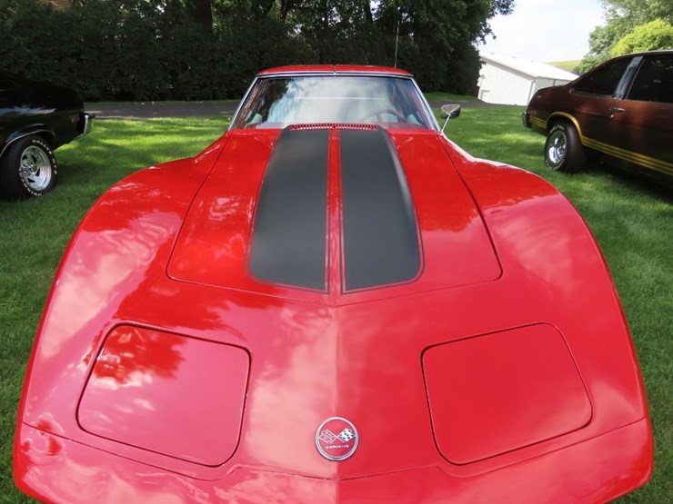 1976-chevrolet-corvette-stingray-image-6