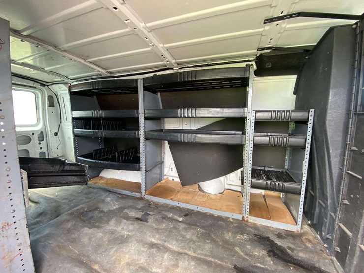 2006-ford-cargo-image-25