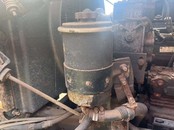 #2688-•-1998-navistar-2674-6x4-day-cab-truck-tractor-image-43