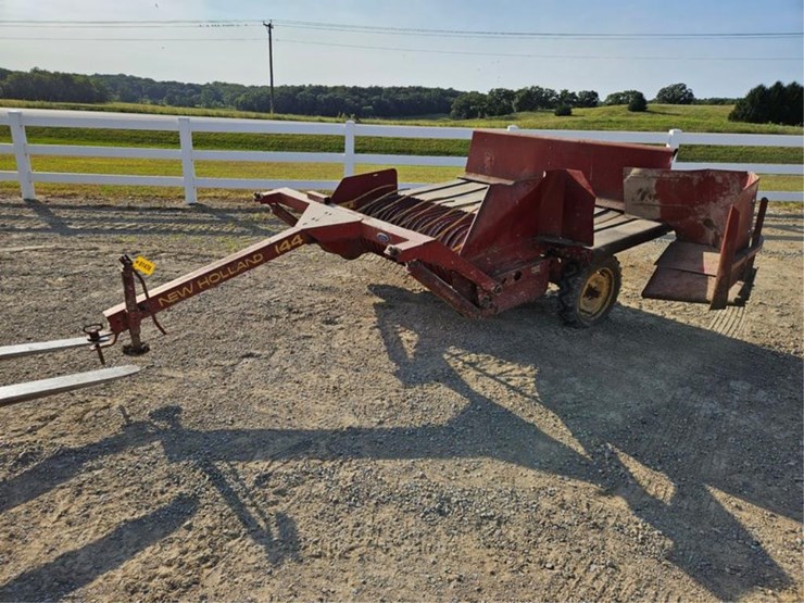 new-holland-144-image-1