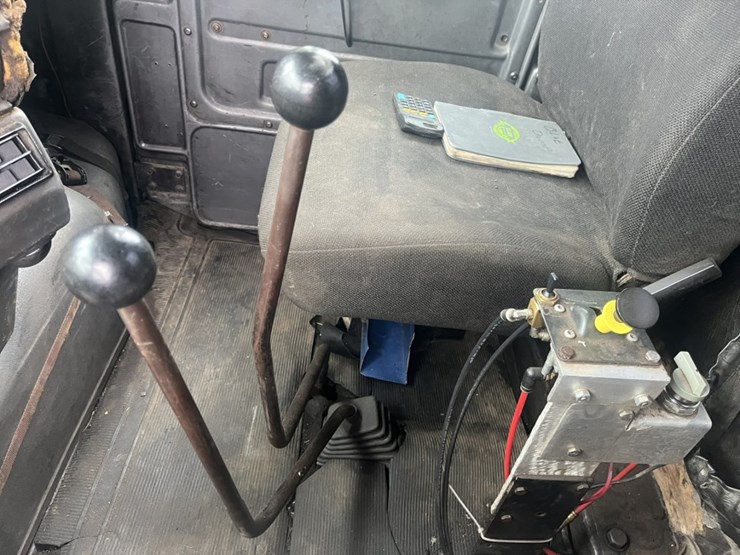 1986-mack-dm686s-image-87