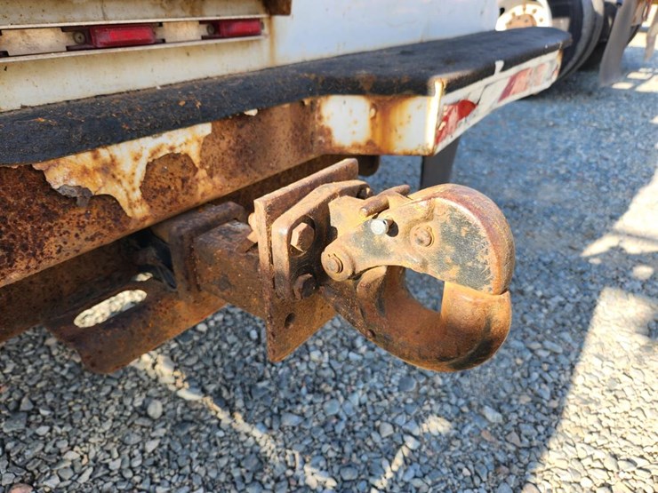 2006-ford-f550-image-40