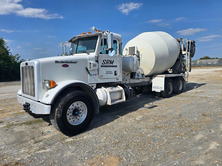 2014-peterbilt-365-image-3