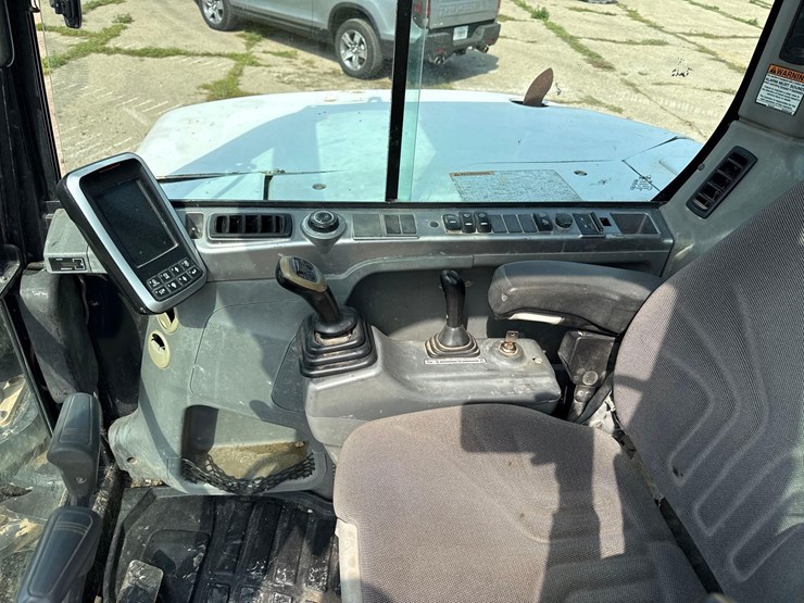 2017-bobcat-e85-image-19