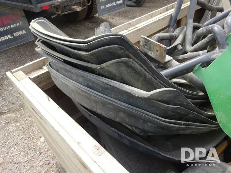 box-of-sprayer-fenders-(pz13888)-image-8