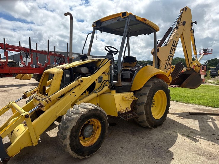 new-holland-555e-image-7