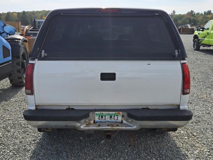 1994-chevrolet-silverado-image-15