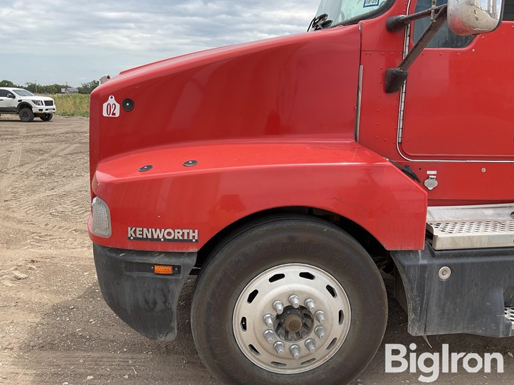 2007-kenworth-t600-image-12