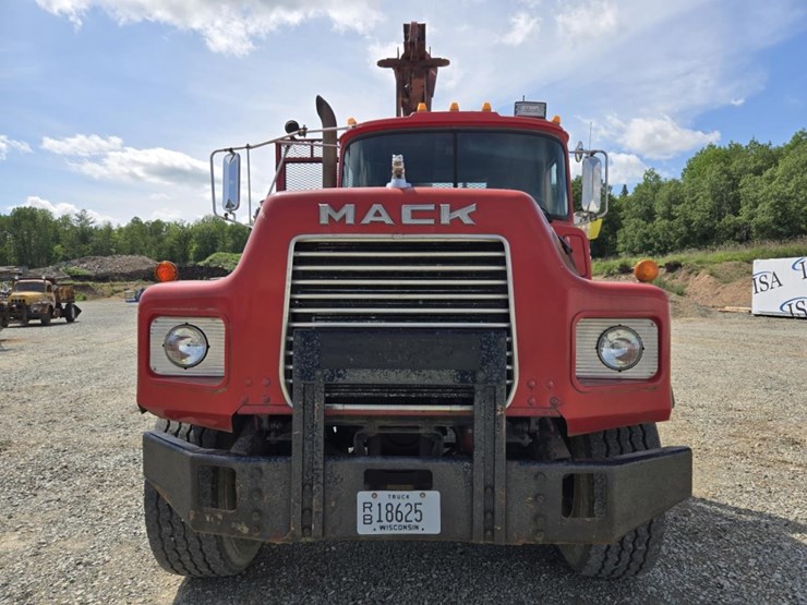 1994-mack-dm688s-image-8