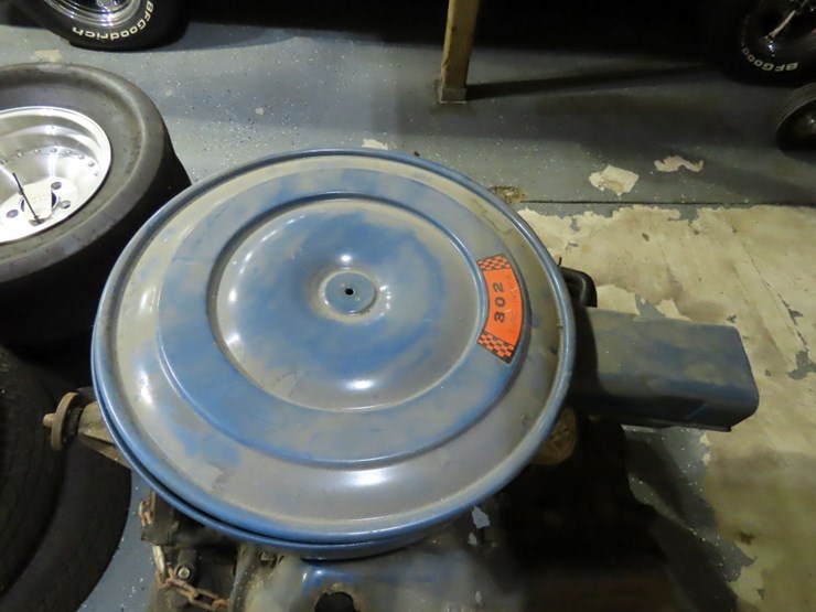 ford-mustang-302-v8-motor-image-2