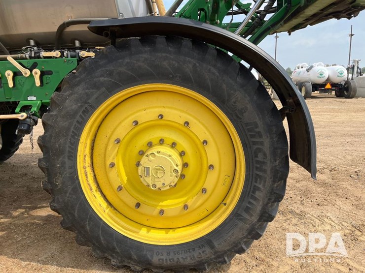 2018-john-deere-r4045-image-43