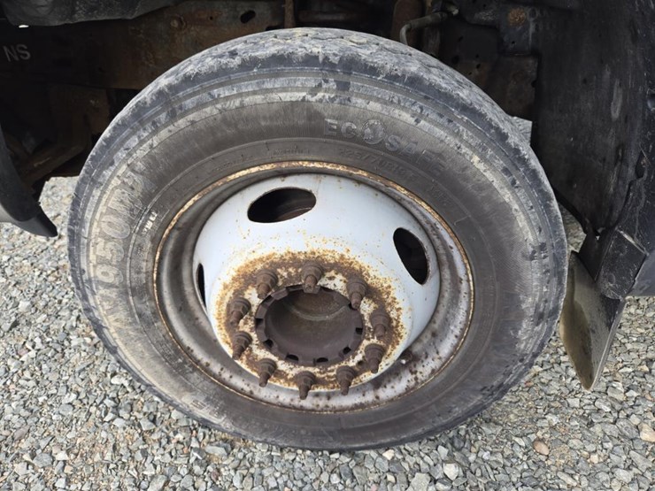 2006-ford-f550-image-56