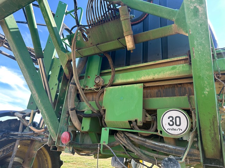 2011-john-deere-4730-image-19