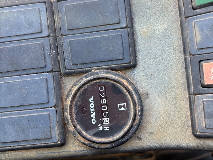 volvo-ec140b-lc-image-22