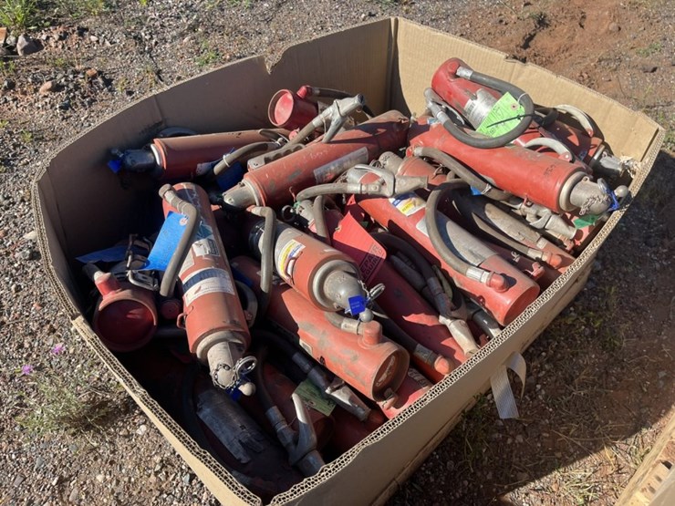 #1619-•-fire-extinguishers-image-4