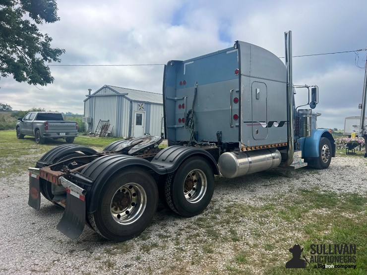 2003-peterbilt-379-image-5