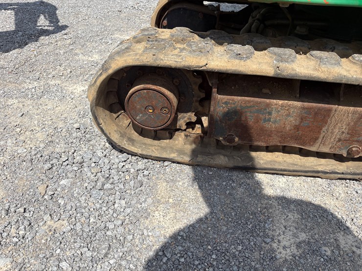 2018-deere-17g-image-8
