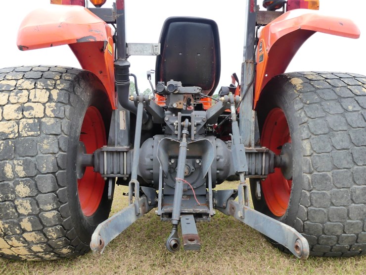 2016-kubota-m5660su-image-5