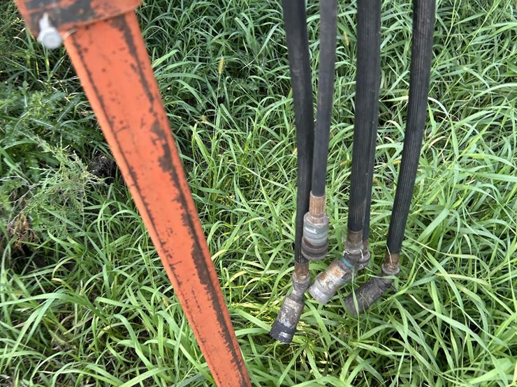 farmhand-f235-image-12