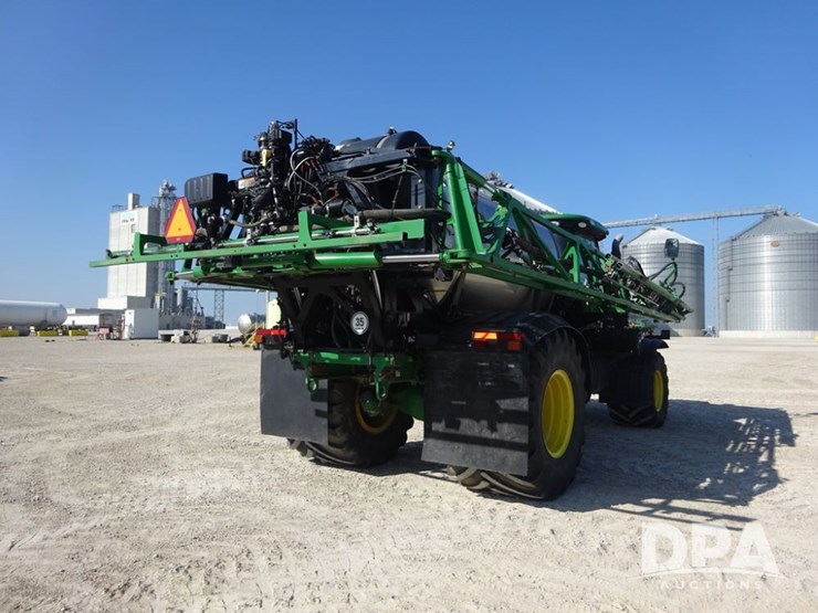 2020-john-deere-f4365-image-25