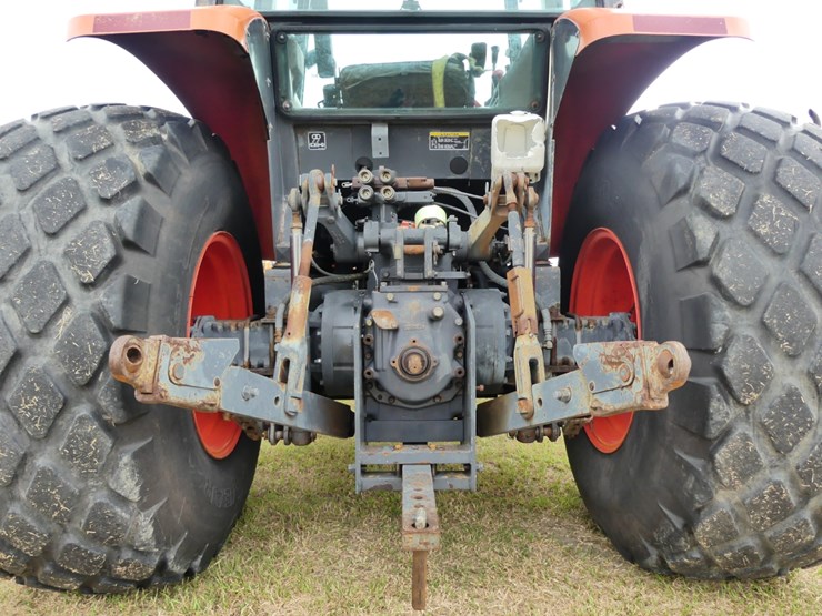 2005-kubota-m105s-image-5