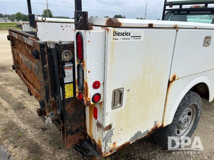 2012-ford-f350-image-31