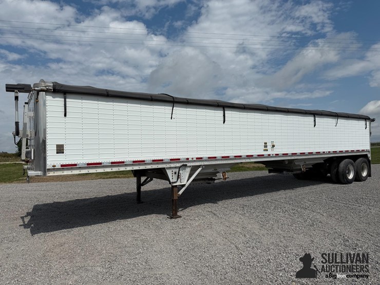 2014-wilson-grain-trailer-image-1