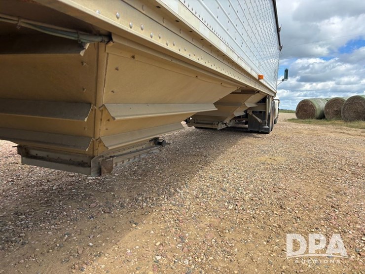 2001-wilson-grain-trailer-image-34