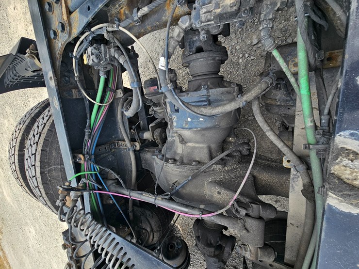 2018-freightliner-cascadia-126-image-95