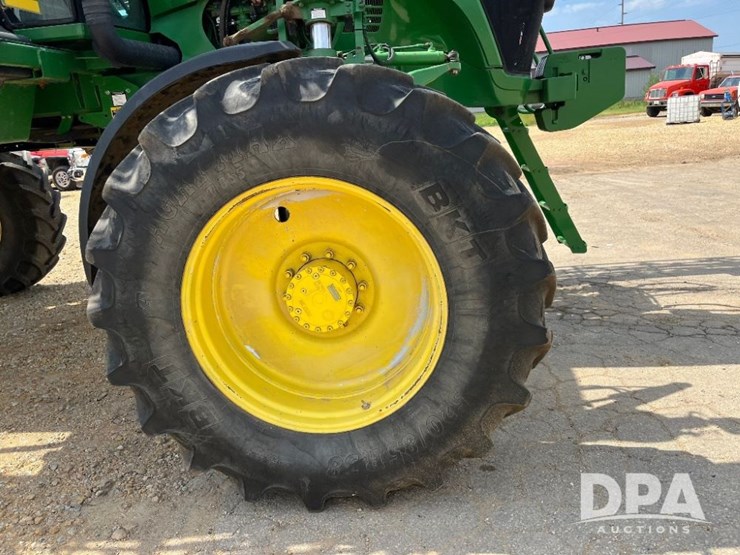 2014-john-deere-4730-image-30