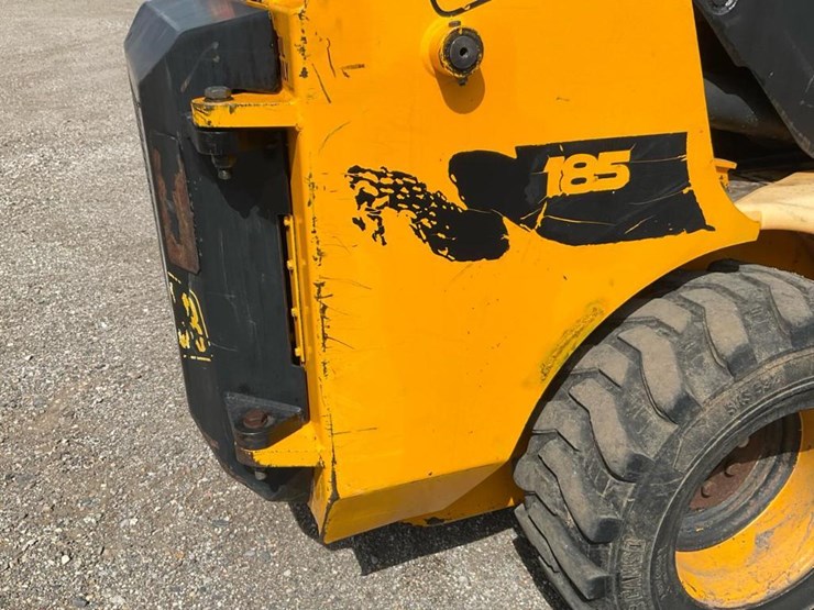 1999-jcb-robot-185-image-43