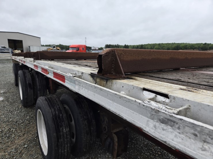 2001-fontaine-48'-flatbed-image-13