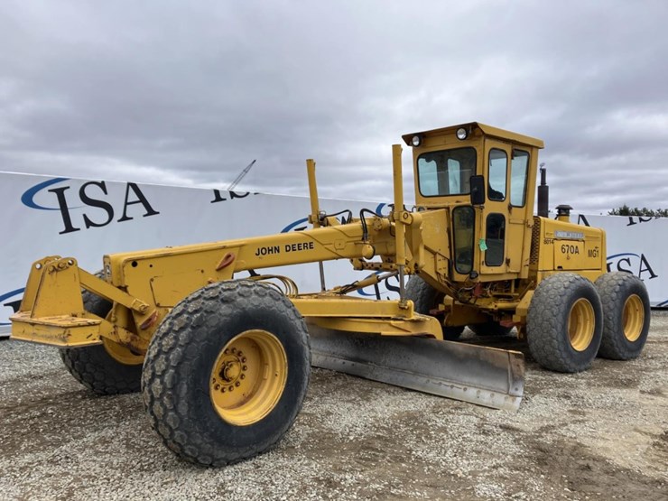 deere-670-image-1