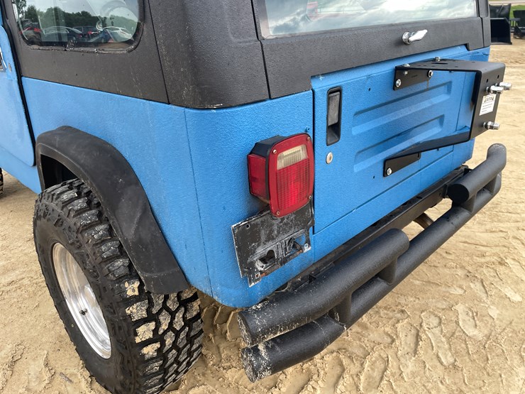 1990-jeep-wrangler-image-23