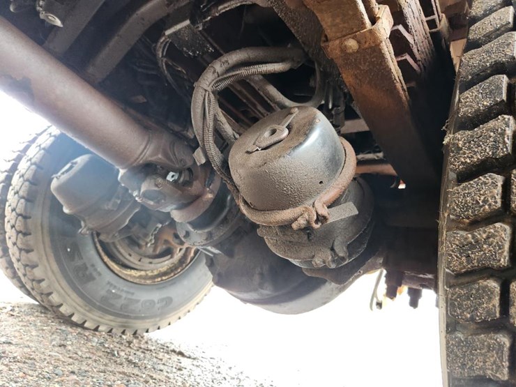#1648-•-sterling-single-axle-patrol-truck-image-57