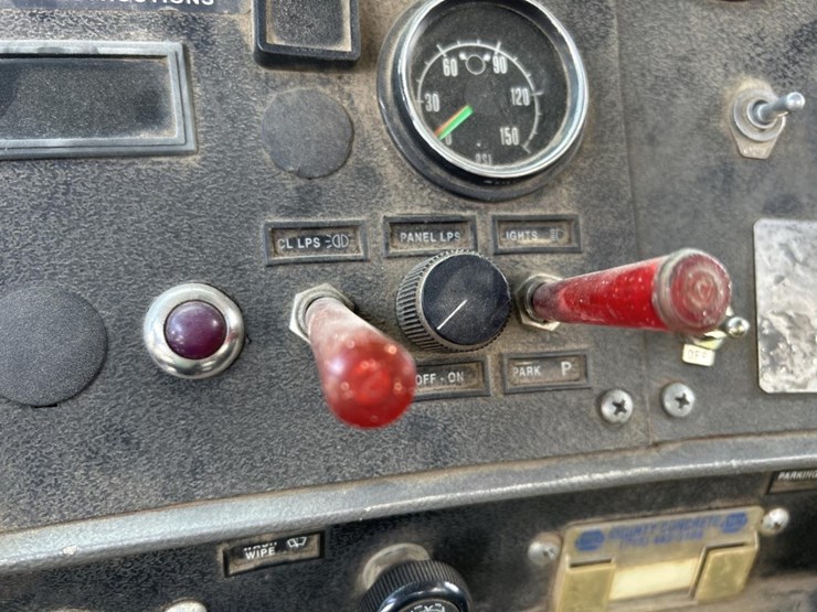 1994-mack-dm688s-image-61