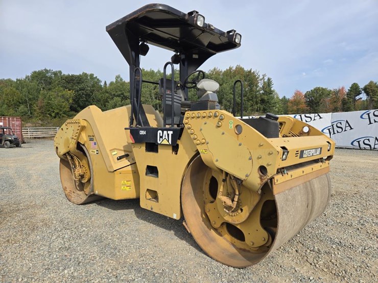 caterpillar-cb54-image-7