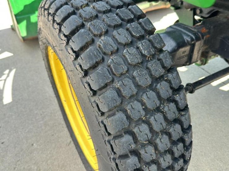 2007-john-deere-3520-image-34